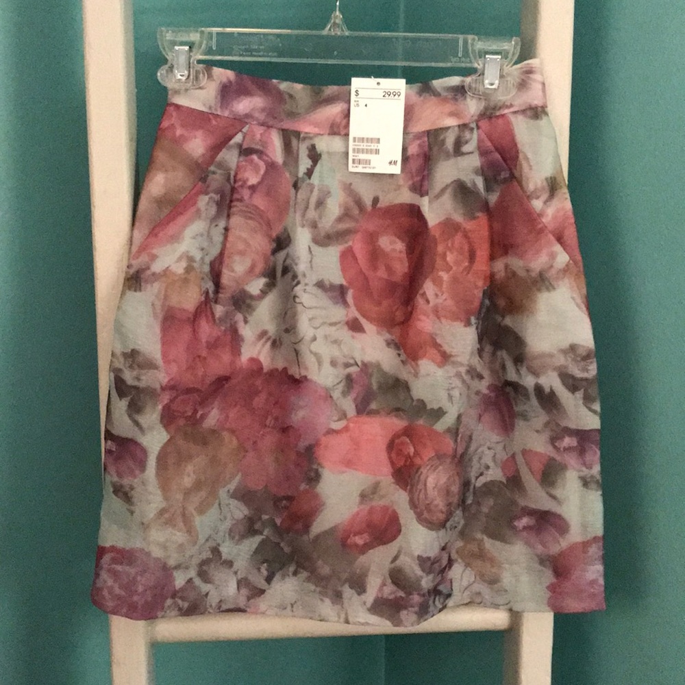 NWT high waisted floral H&M skirt